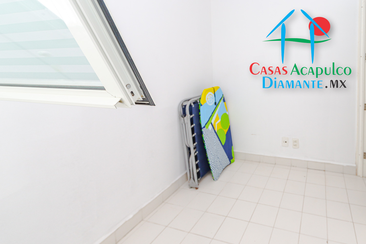 Maralago E 1201 - Área de servicio antes de Otis 1